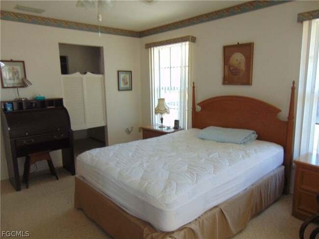 Building Photo - 1092 Riverbend Dr