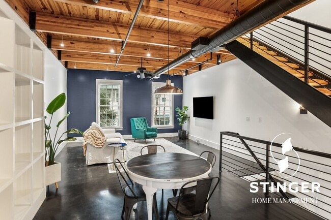 Primary Photo - 3 Market-2