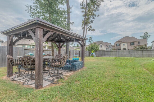 Building Photo - 15006 La Strada Dr