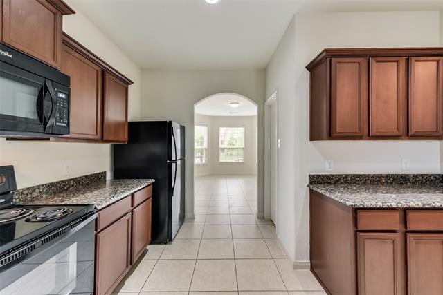 Building Photo - 2133 Sable Wood Dr