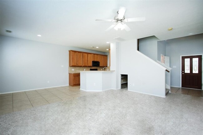 Building Photo - 51 Wickerdale Pl