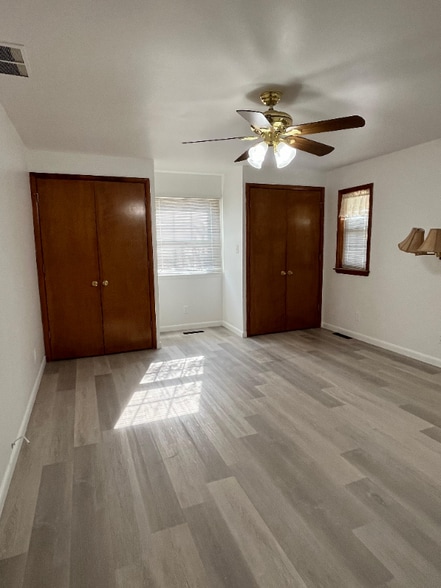 Building Photo - 617 Stratford Ave