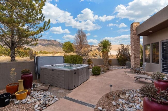 Building Photo - 13415 Pino Ridge Pl NE