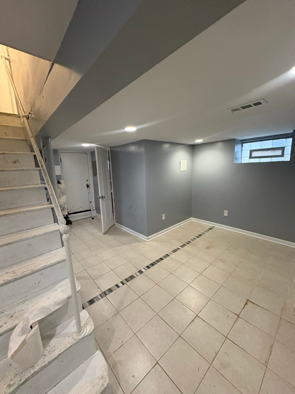 Building Photo - 412 N Bend Rd