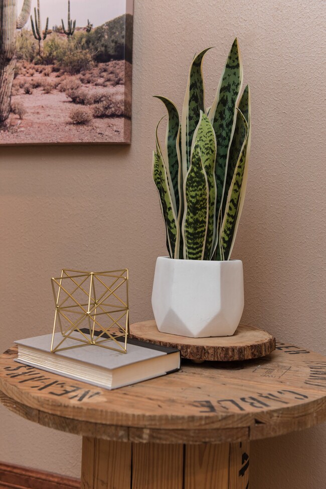 Building Photo - 20415 Linden Tree Dr