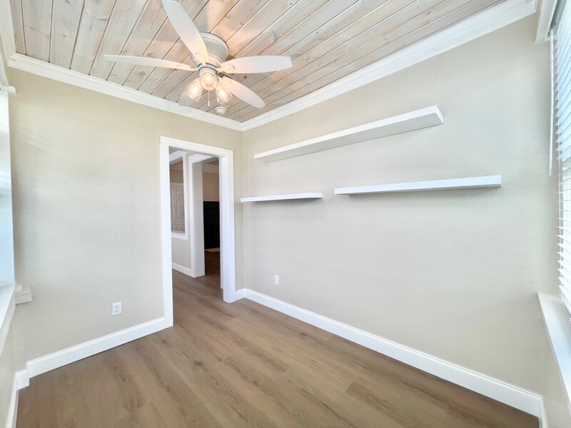 Building Photo - 7700 Boca Ciega Dr