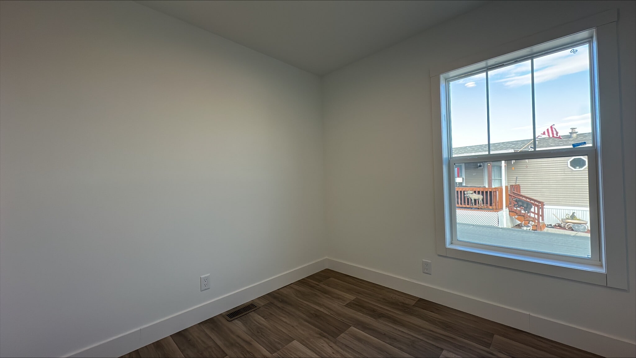 Building Photo - 6 Lapin St