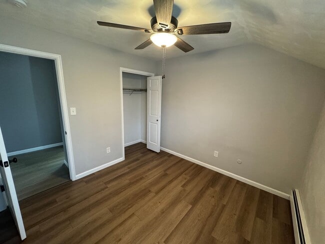 Building Photo - Beautiful Modern Home on the Plateau