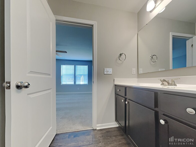 Building Photo - 170 Overcup Ct