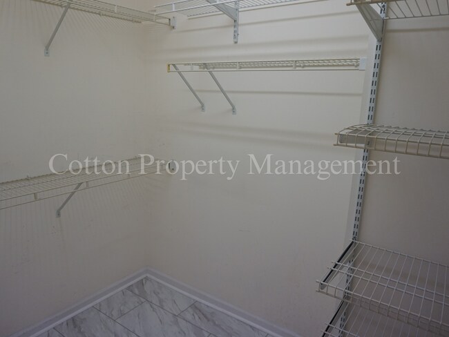 Building Photo - 4604 Song Sparrow Ct