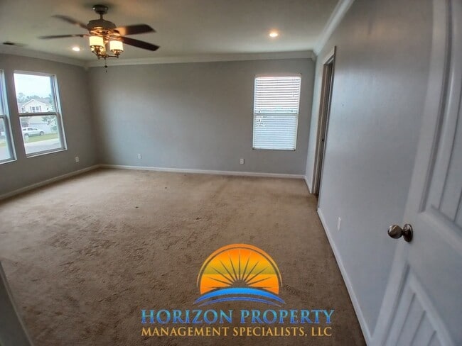 Building Photo - 15355 Tyler Mill Dr