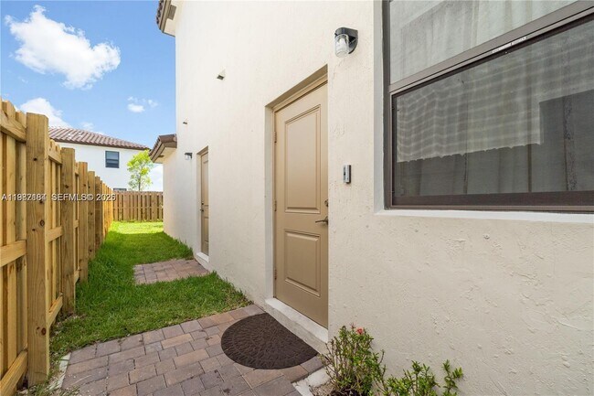 Building Photo - 11932 SW 241 Ter