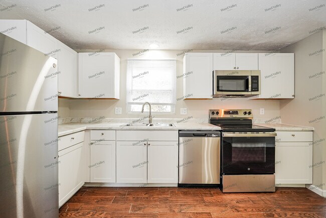 Building Photo - 3519 Walnut Creek Dr
