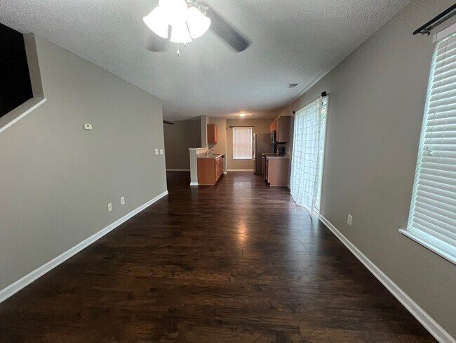 Building Photo - 1666 Mossberg Dr