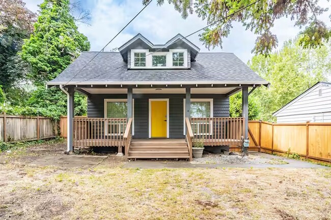 Building Photo - 3 bedroom and 3 bathroom house in Tukwila