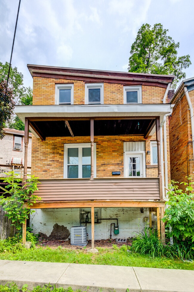 Building Photo - AVAILABLE AUGUST 2026 - RENOVATED 2+ Bedroom Home in MT. WASHINGTON!