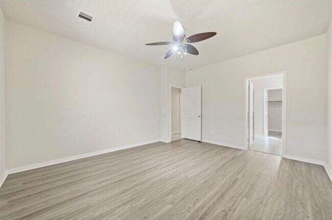 Building Photo - 5711 Water Violet Ln