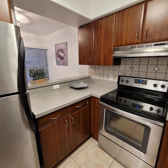 Building Photo - 4906 25th St W