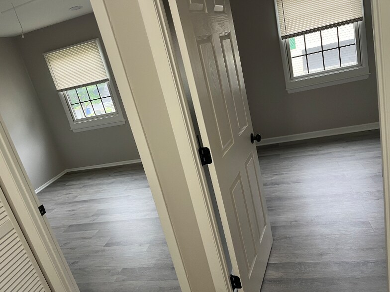 Building Photo - 108 Willow Turn