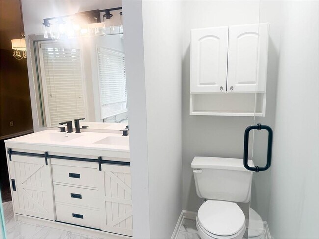 Building Photo - 1095 Whitehead Rd