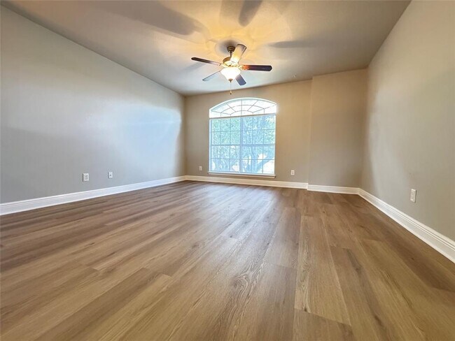 Building Photo - 1501 Van Horn Dr