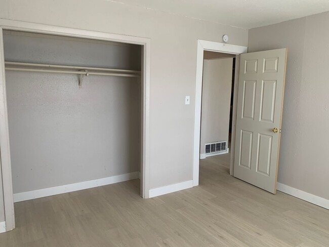 Building Photo - 1101 Hall