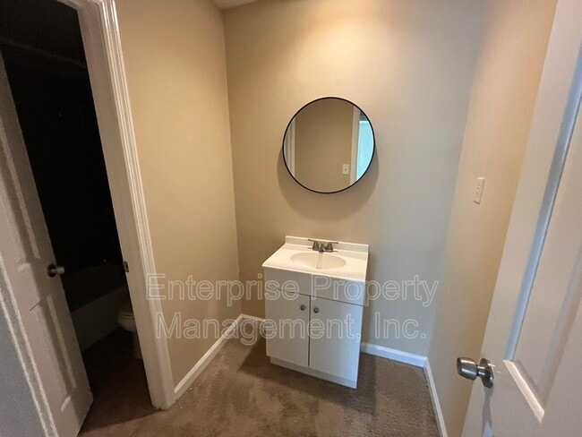 Building Photo - 3637 Haughton Ln