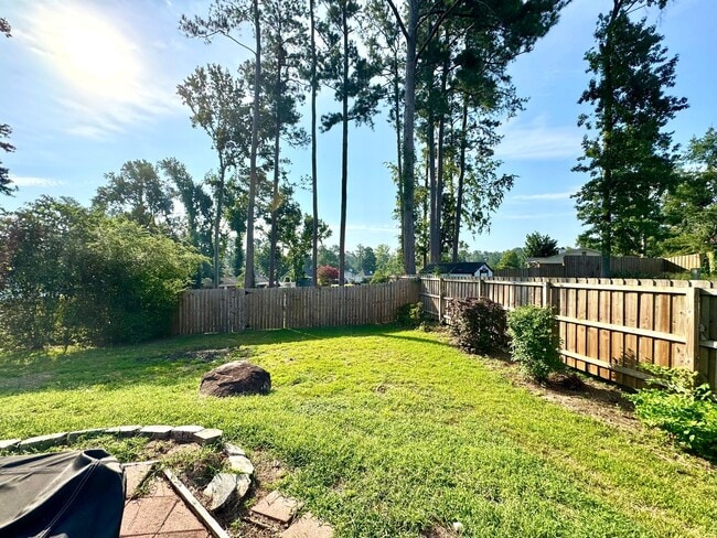 Building Photo - 308 Candlewood Dr