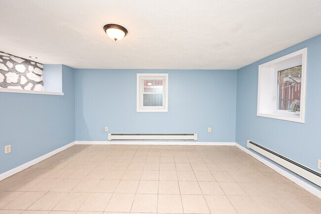 Building Photo - 23 Hudson St