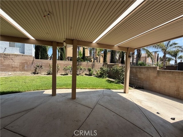 Building Photo - 5569 Hunt Club Dr