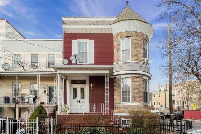 Building Photo - 48 Jefferson Ave