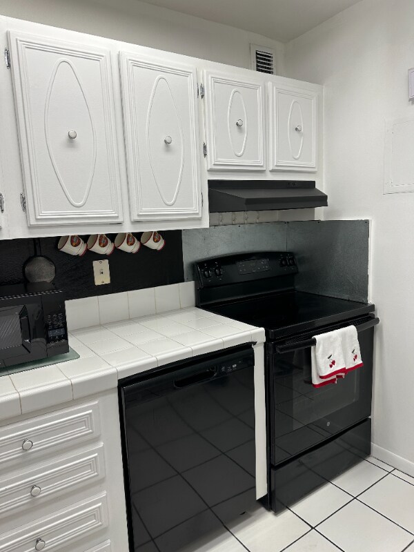 Building Photo - 3105 Oakland Shores Dr