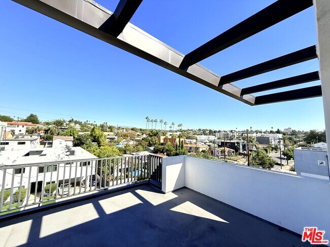 Building Photo - 3414 London St