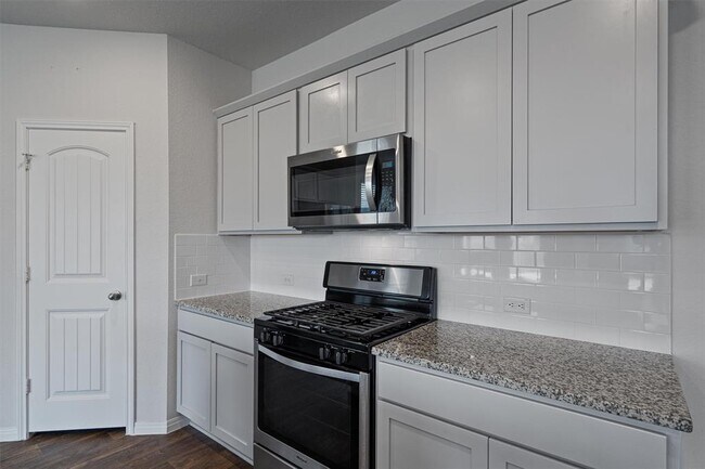 Building Photo - 109 Charles Trl