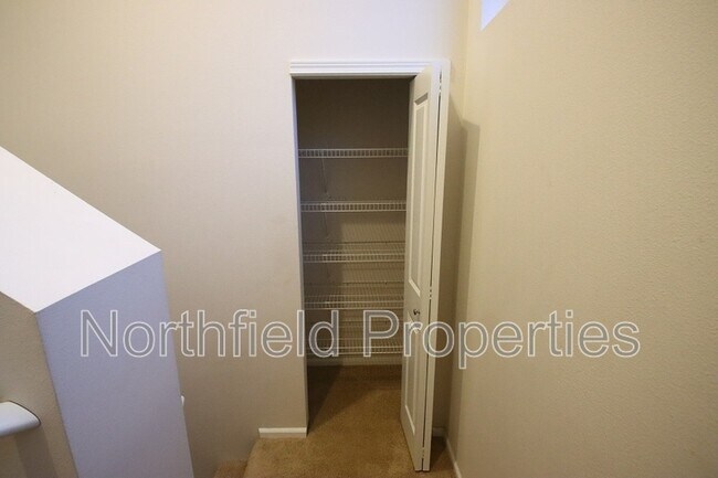 Building Photo - 3421 31st Dr