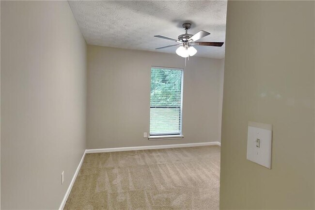 Building Photo - 1207 Ridgeside Dr NW