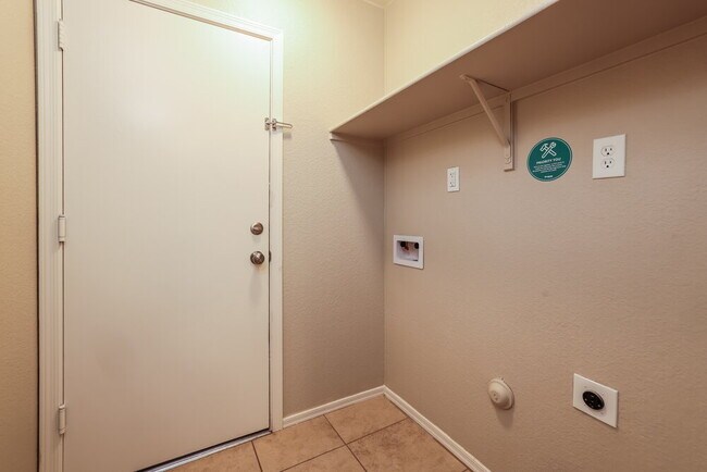 Building Photo - 1774 W Summer Dawn Dr