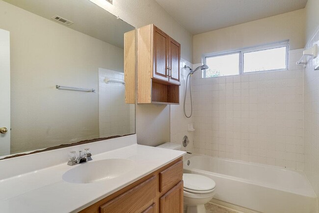 Building Photo - 3237 Arroyo Bluff Ln