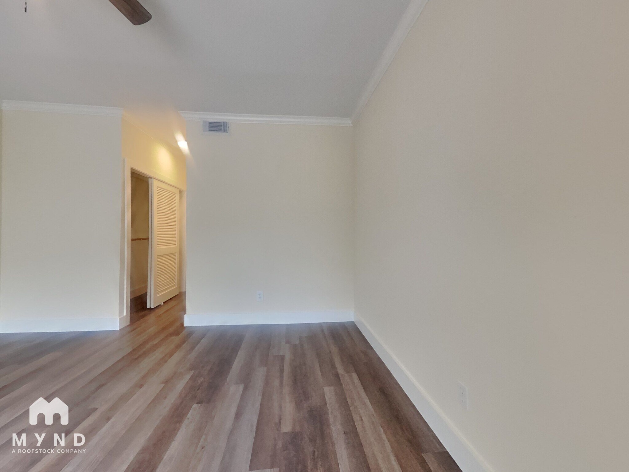 Building Photo - 2100 Tanglewilde St