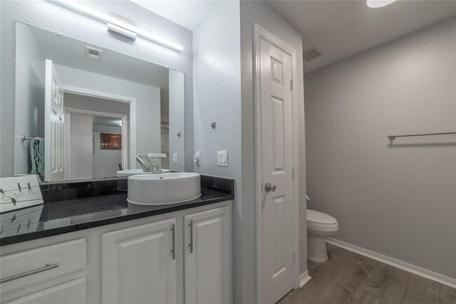 Building Photo - 501 Knights Run Ave