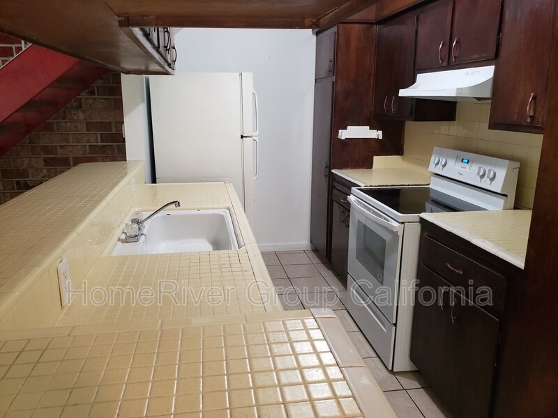 Building Photo - 100 Nedra Ct