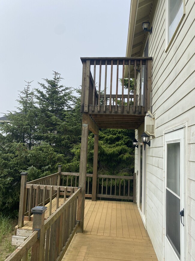 Building Photo - 371 Sand Dune Ave NW