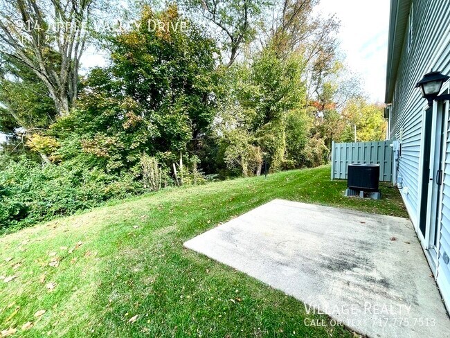 Building Photo - 914 Apple Valley Dr