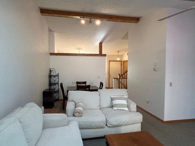 Building Photo - 651 Sturbridge Dr