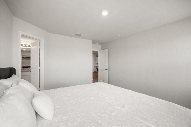 Building Photo - Lease Home in Comal County is Ready for Im...