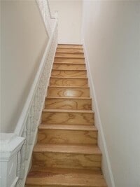 Building Photo - 404 Logan St