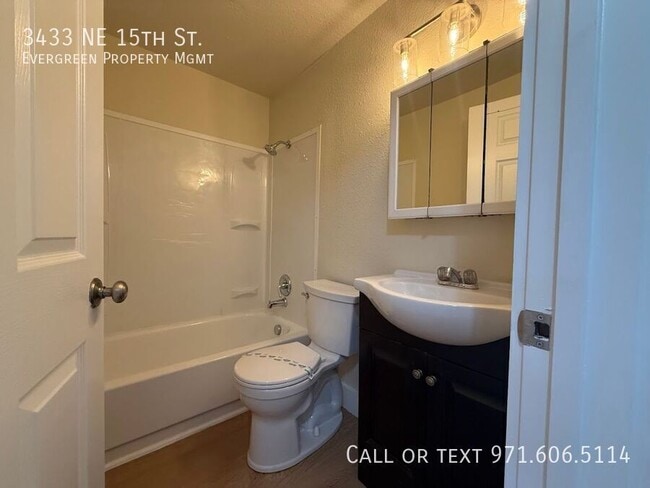 Building Photo - 3433 NE 15th St