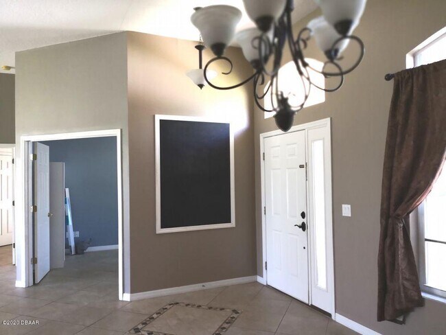 Building Photo - 6517 Shahab Ln