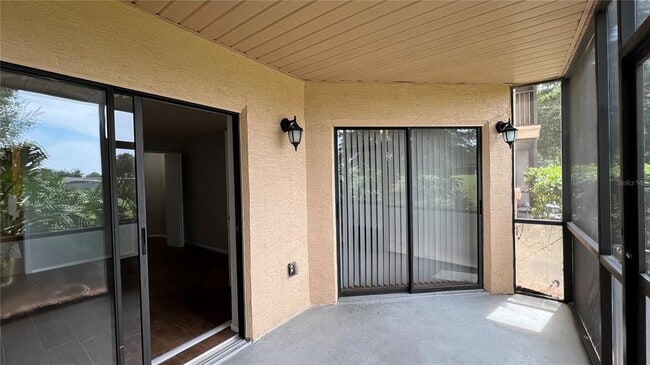 Building Photo - 7811 Sugar Bend Dr