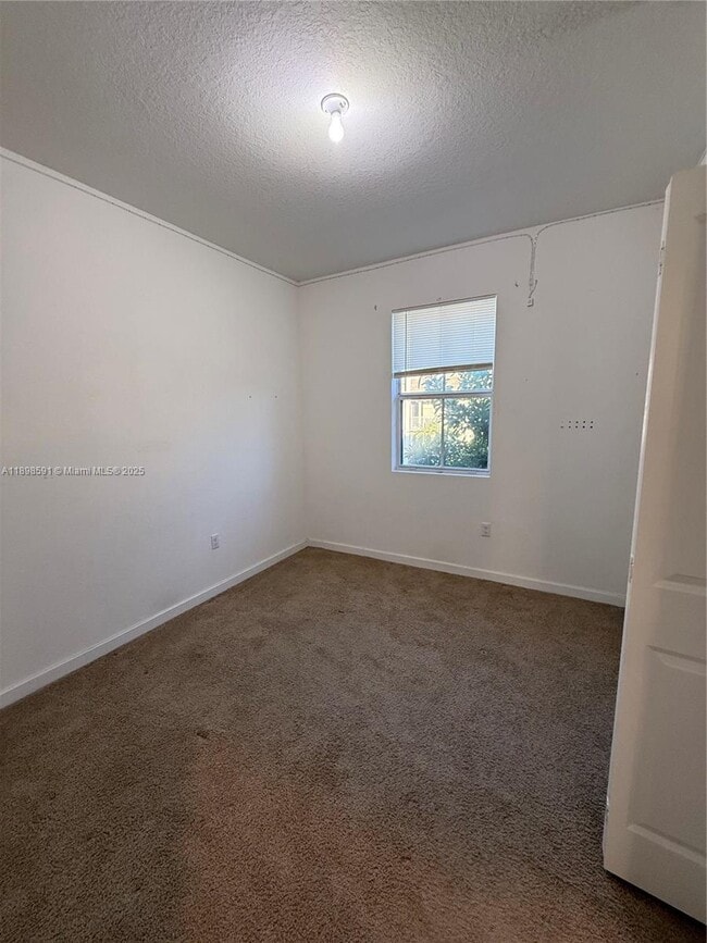 Building Photo - 24340 SW 117th Ave